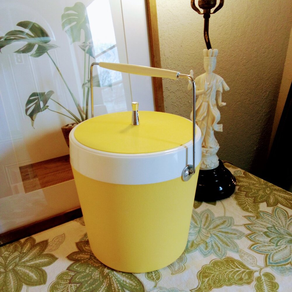 Vtg West Bend MCM Thermo-Serv Atomic Yellow Insulated Ice Bucket